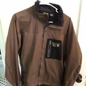 Men’s Mountain Hardware jacket